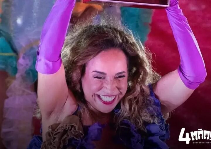 Daniela Mercury emociona ao ganhar Música do Carnaval com 'É Terreiro'