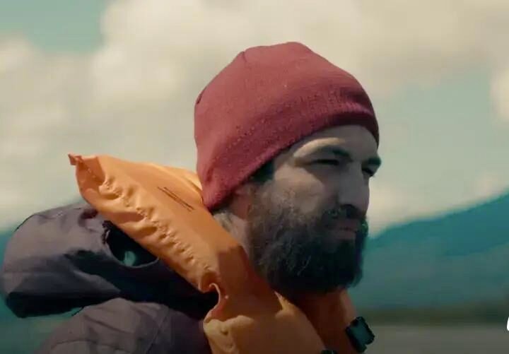 Trailer de "Barba Ensopada de Sangue" mostra Gabriel Leone ameaçado