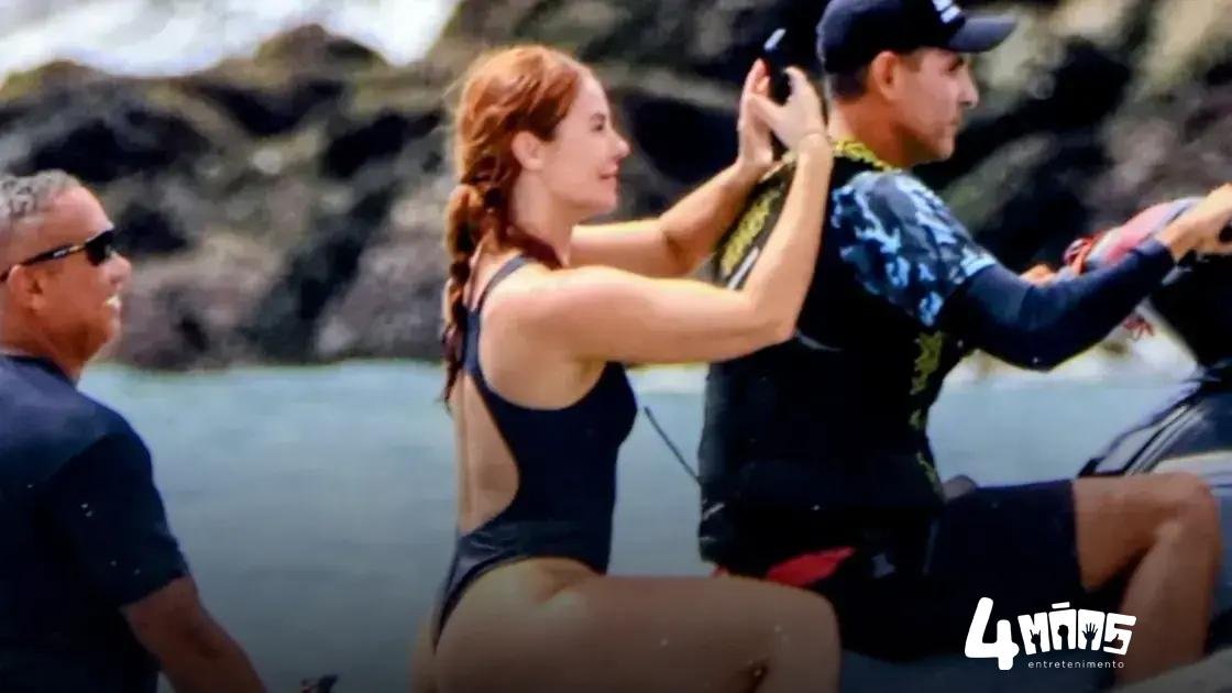 Paolla Oliveira surge de maiô em Copacabana durante gravação de série