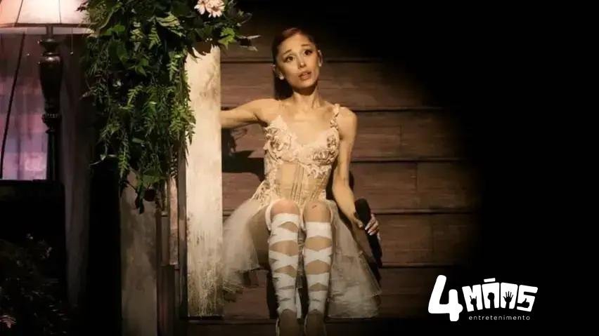 Ariana Grande revela a inédita 'Kiss Me', primeira faixa do álbum Petal