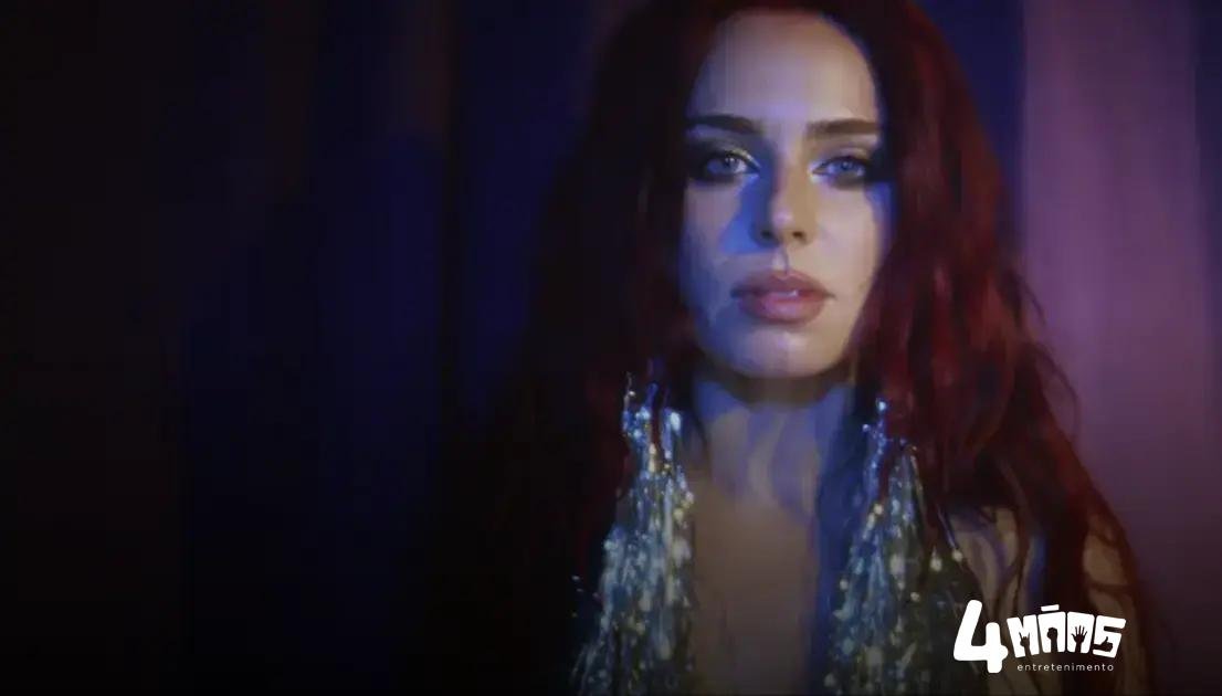 Rose Gray retorna com hino pop 'Club To Your Arms' e clipe gravado em Londres